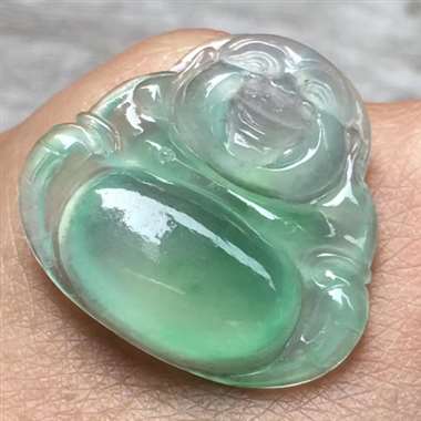 高冰苹果绿佛公，尺寸：21.5*22.5*4.8mm，种好水足，色泽漂亮，品相佳，完美起光。H11