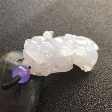 冰种浅紫罗兰完美貔貅，实物带紫，没有图片紫