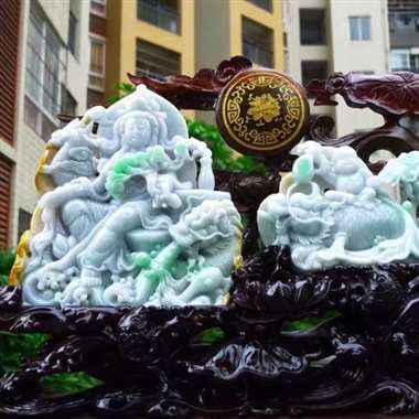 缅甸天然翡翠A货 精美 飘阳绿 精美 送子观音 连生贵子 雕刻精美线条流畅种水好 彩色艳丽 搭配精美