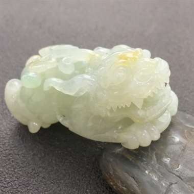 冰种带黄翡貔貅