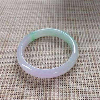 17041505#正圈尺寸:55.8x11.2x6.7mm 细润翠色镯,很温润的料子,清爽,紫底带翠 17041505#正圈尺寸:55.8x11.2x6.7mm 细润翠色镯,很温润的料子,清爽,紫底带翠