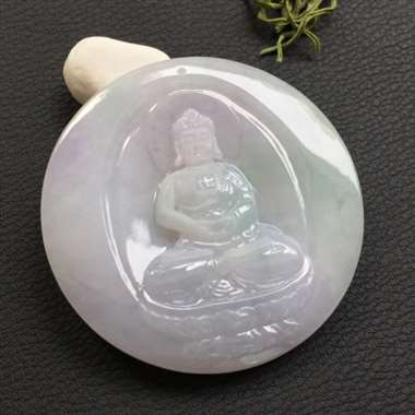 糯种飘花阿弥陀佛挂件,干净清爽,造型饱满,完美无瑕。 糯种飘花阿弥陀佛挂件,干净清爽,造型饱满,完美无瑕。