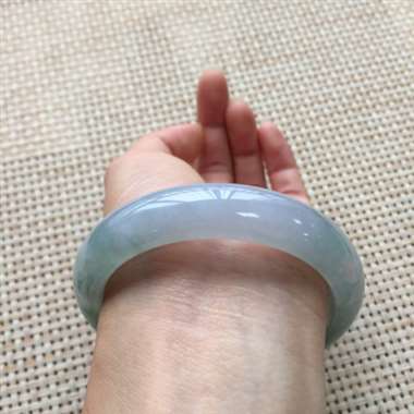 冰晴水正装手镯，口径：55.1*12.9*7.9