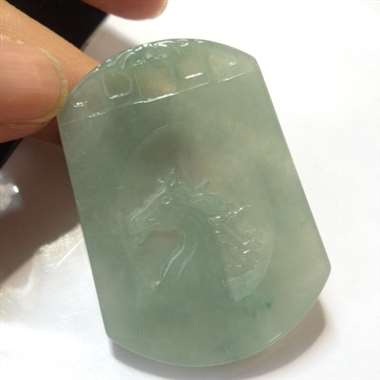 翡翠A货子冈马牌、完美无瑕、水头好、飘花