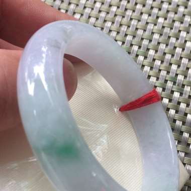 淡紫飘色花手镯。淡紫色、飘色花、清新甜美、性价比很高、优惠大酬宾！