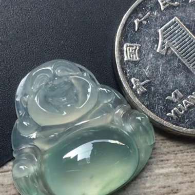 高冰晴水佛公,尺寸:21.1*21.4*5.9mm,种老水足,底色漂亮,饱满品相佳,完整起光。H17 高冰晴水佛公,尺寸:21.1*21.4*5.9mm,种老水足,底色漂亮,饱满品相佳,完整起光。H17