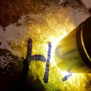 WW35新货7·7公斤后江全赌飘花春彩料，种好己化冰，水好压灯透，整个不变种，八分水，带春，料子完