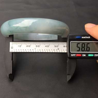 58.6mm冰糯飘蓝花手镯，完美冰润，值得拥有