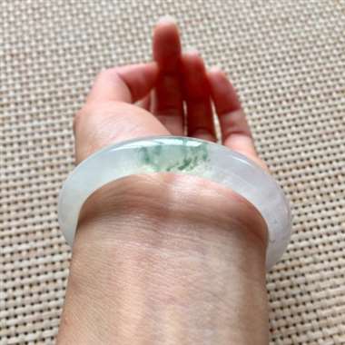 冰飘花正装手镯，口径：53.8*9.4*6.6，32.46g