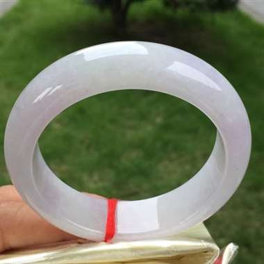 冰紫正圈，尺寸55.6-16.0-9.1，水润细腻，颜色亮丽，版型宽厚，打灯有纹，编号041510