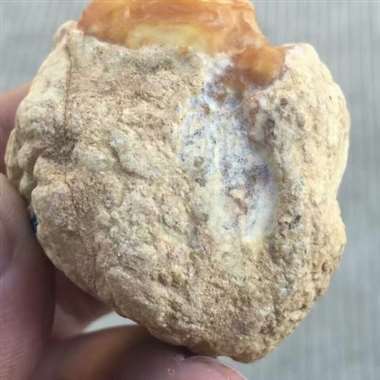 JR17 155克达摩坎开窗精品黄翡，压灯通透，出货漂亮，尺寸：43*40*40mm