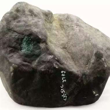 老坑帕敢黑乌沙冰种晴水料，27.22公斤，35/21/26㎝，冰种，种老，起荧光，肉细，水头足，多处