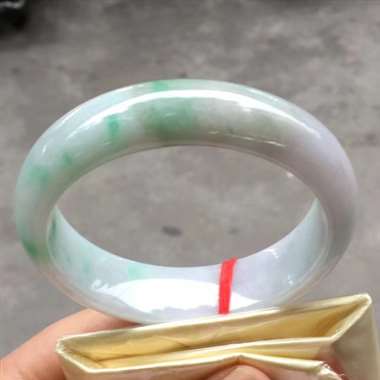 59.1圈口正圈手镯，色阳，细腻，版型好，完美，值得拥有，圈口对的可以收，尺寸59.1*16.0*8